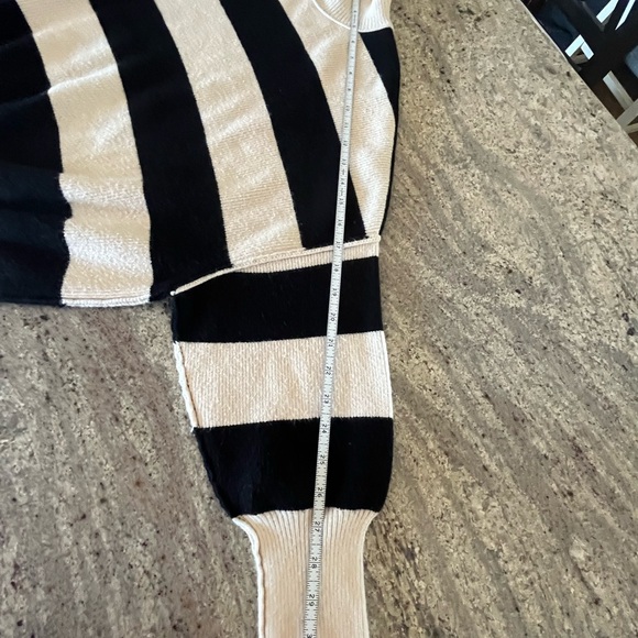 Altered State Women’s XS stripped sweater - Picture 3 of 10